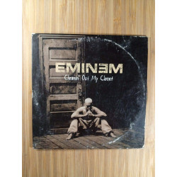 Eminem cleanin out my closet