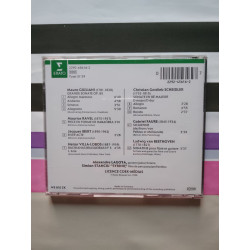 Guitare et flûte de pan