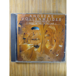 Caverna magica under tree in the cave