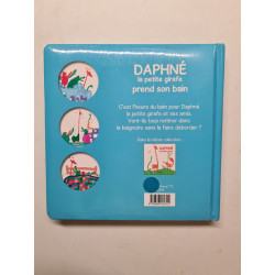 Daphné la petite girafe prend son bain - Tome 2