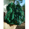 Grand bloc de malachite avec des traces d'azurite. Dimensions 15cm...