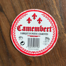 Camembert FABRIQUÉ EN POITOU-CHARENTES