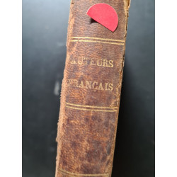 Analyse des auteurs français