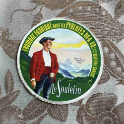 Fromage Fabriqué dans les Pyrénées.64-A