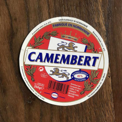 Camembert cora