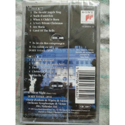 Placido Domingo Charles Aznavour Chantent Noël Cassette Audio-K7 NEUVE