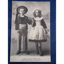 CPA Par le Petit Doigt-Bretagne Collection E. Harmonic St-B