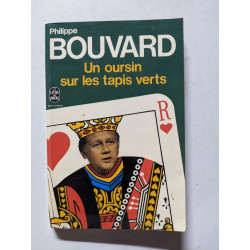 Un oursin sur les tapis verts