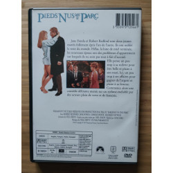 Pieds nus dans le parc