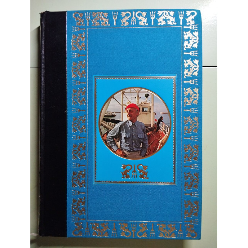 Trois aventures de la calypso / galapagos titicaca trous bleus