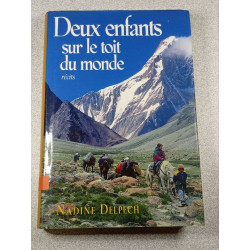 Deux enfants sur le toit du monde