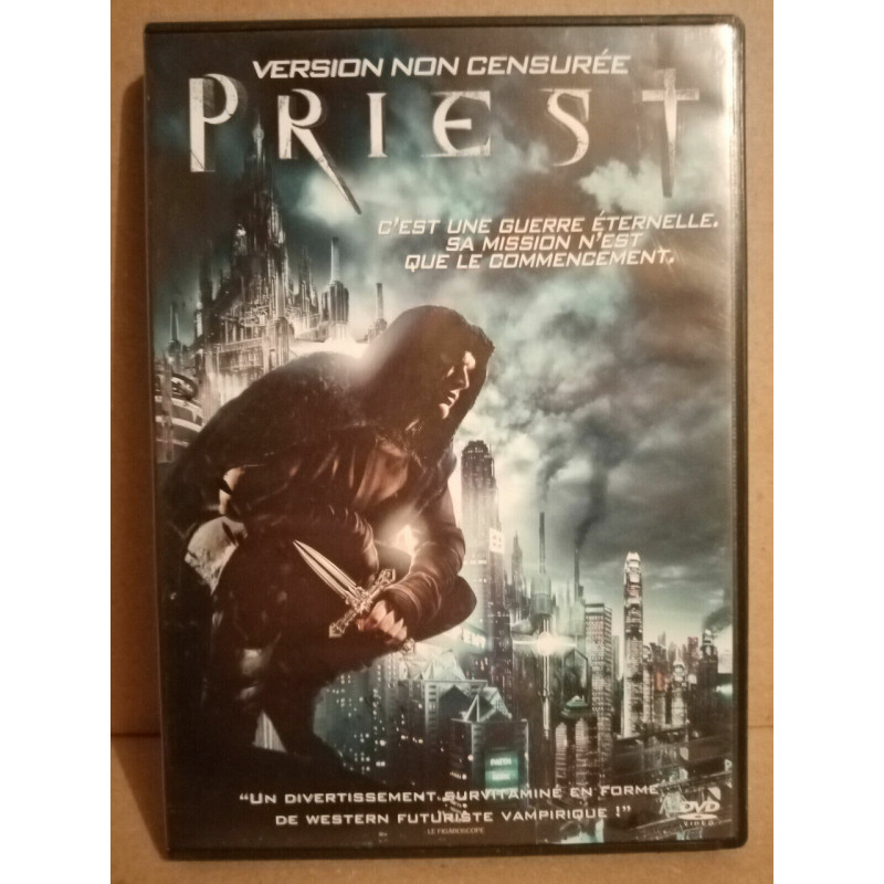 Priest Version non censurée Paul Bettany Karl Urban DVD