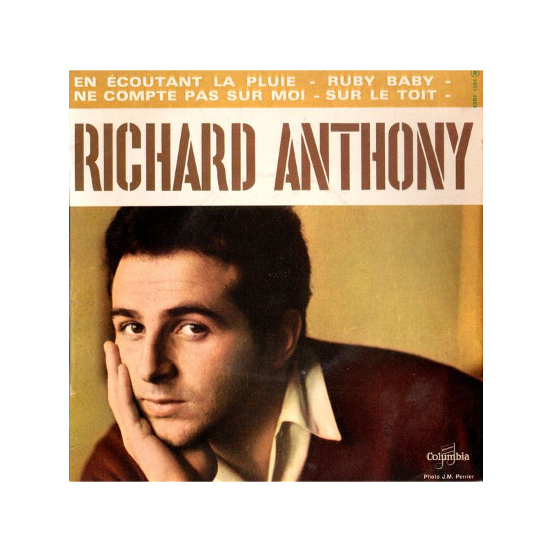 En Écoutant La Pluie