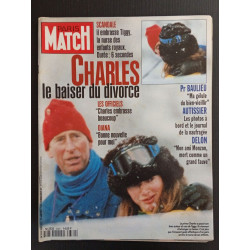 Revue Paris Match N° 2382