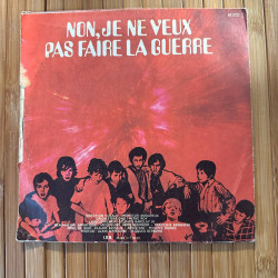 Poppys Non je ne veux ps faire la guerre