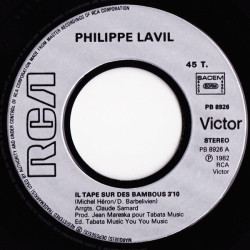 Il Tape Sur Des Bambous