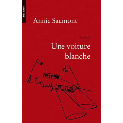 Une voiture blanche