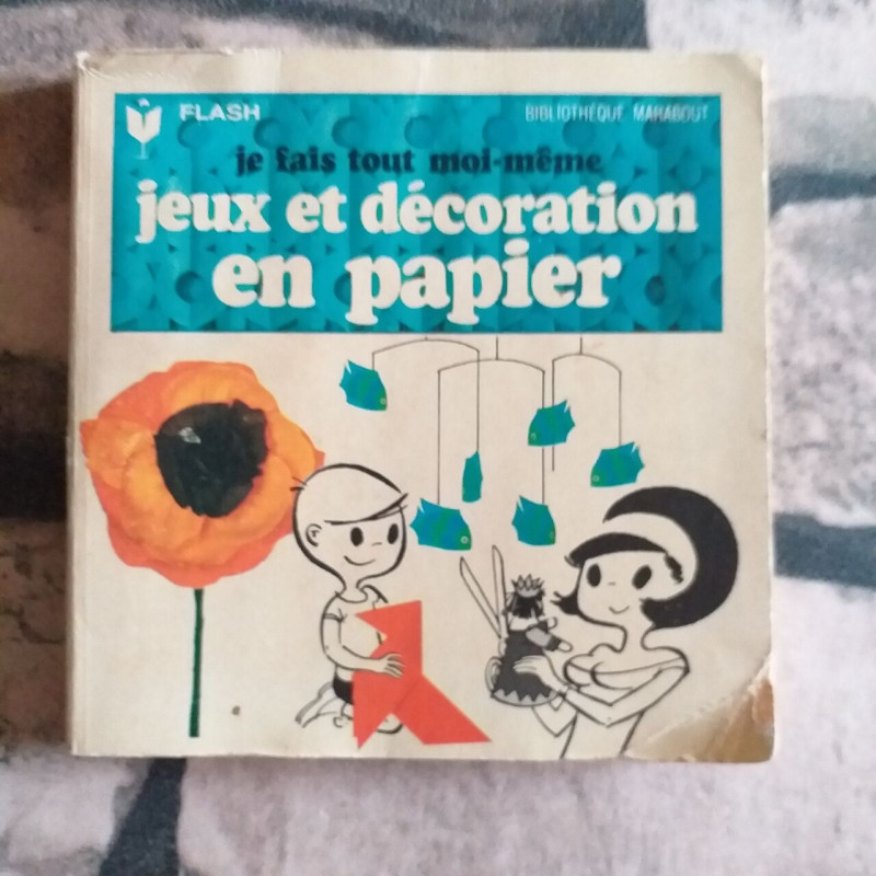 Jeux et décoration en papier