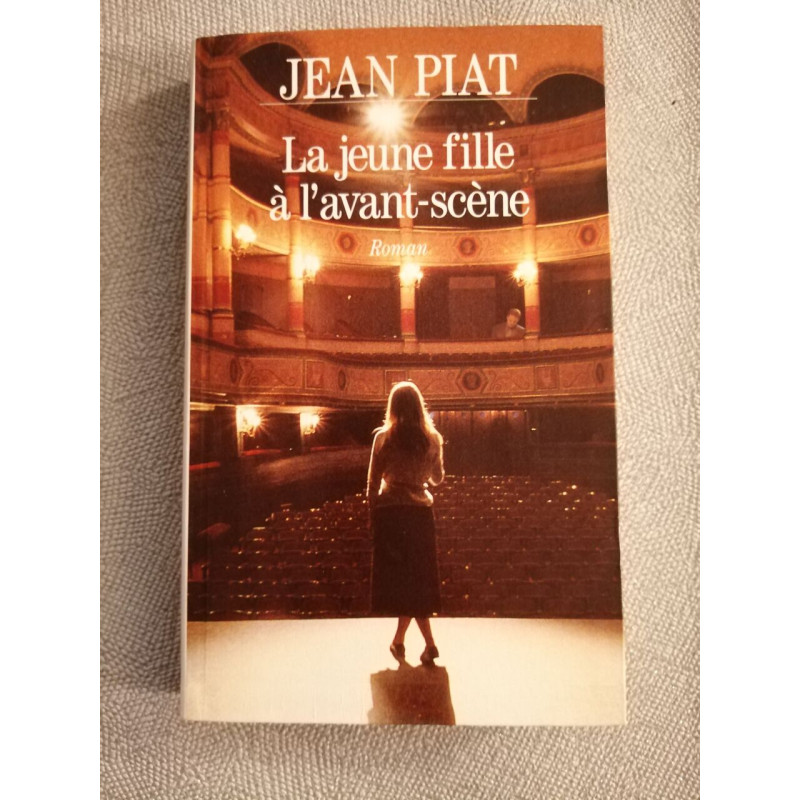 La jeune fille à l'avant-scène
