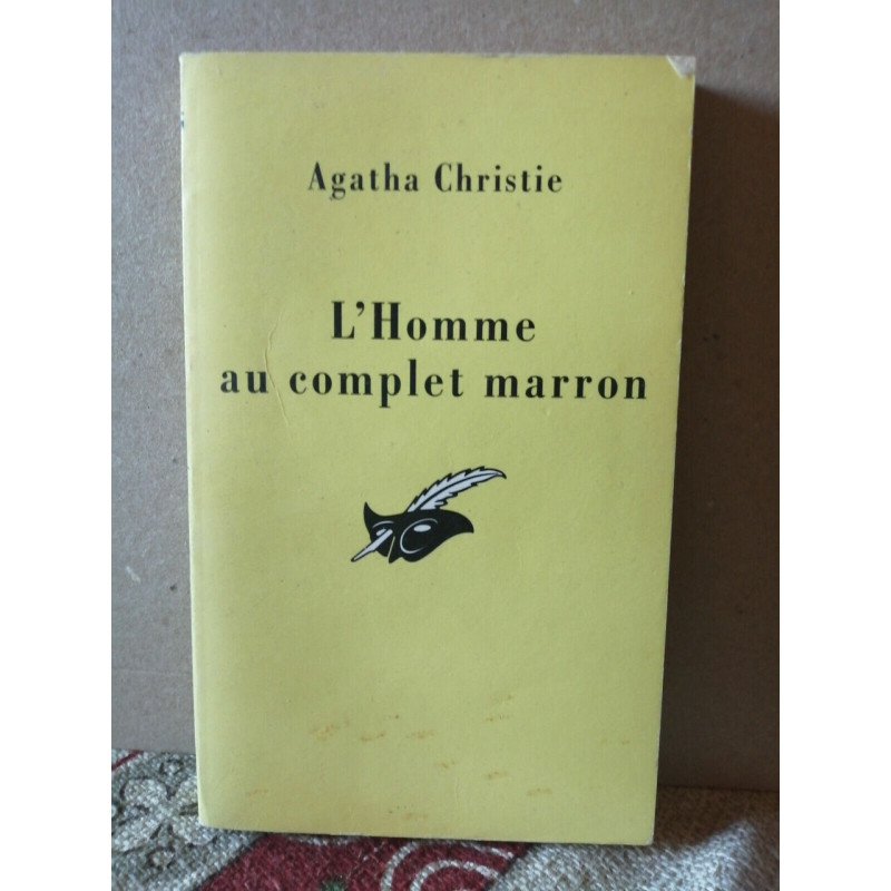 au complet marron masque