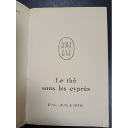 Le thé sous les cypres