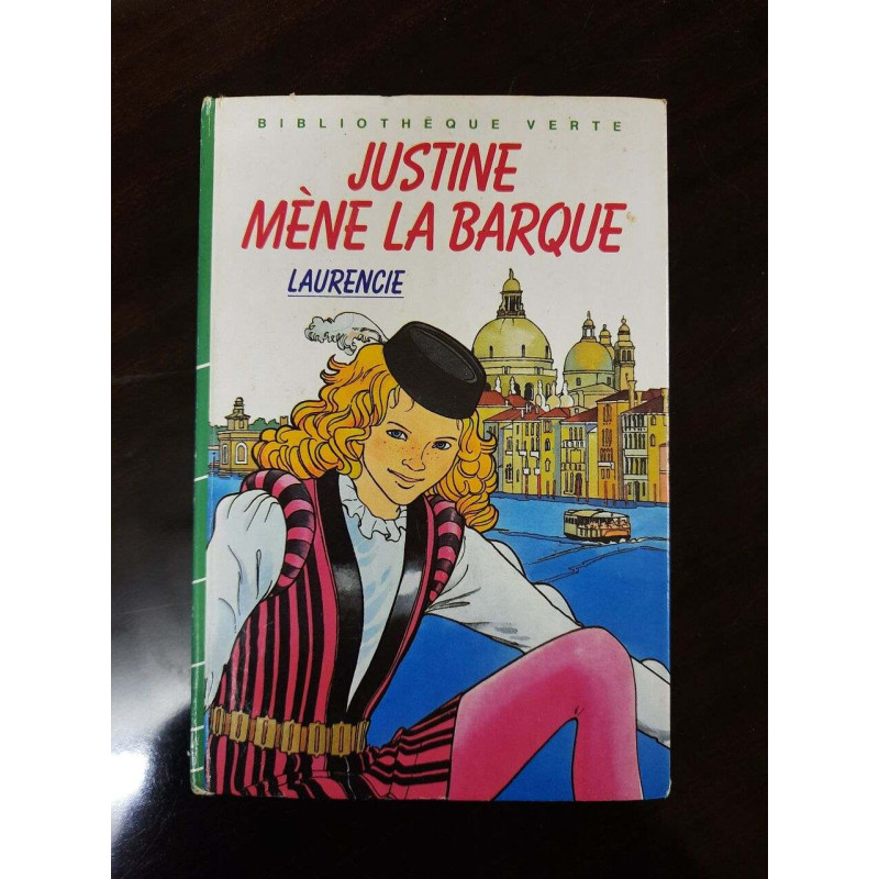 Justine mene la barque