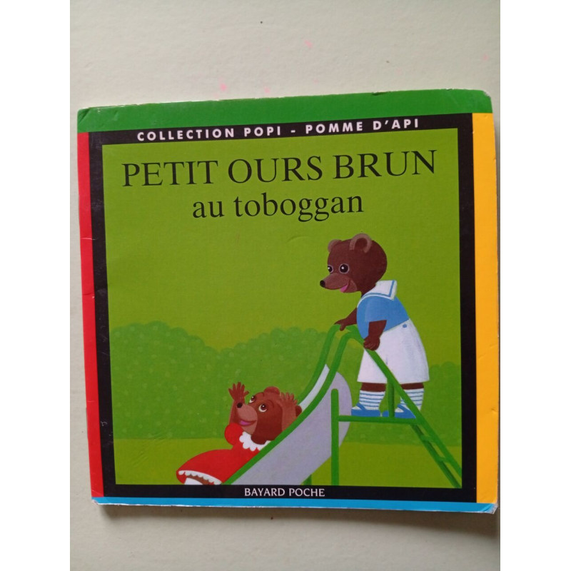 Petit Ours Brun au toboggan