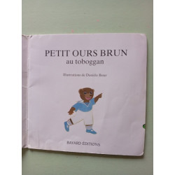 Petit Ours Brun au toboggan