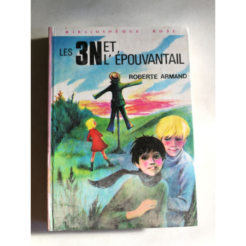 Les 3N et l'épouvantail