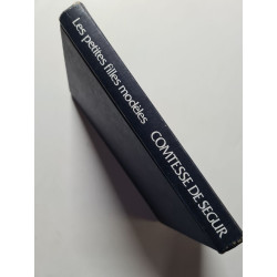 Les petites filles modèles