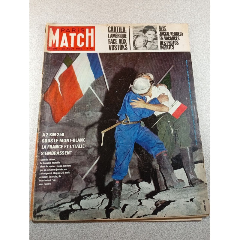 Paris Match n°698