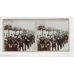 Vue Stéréoscopique Stéréo GESELLENVEREIN Défilé Saint Jean TAMBOURS