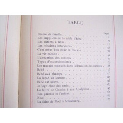 AU HASARD DE LA PLUME Chroniques et Causeries DEDICACE