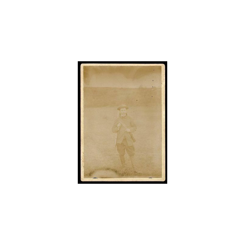 Ancienne photo tirage albuminé d'un chasseur fin XIXe début XXe