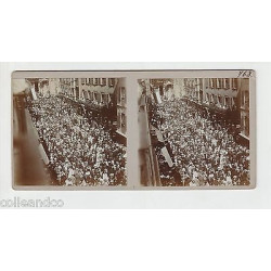 Vue Stéréoscopique Stéréo 67 STRASBOURG 2 vues Rue Mercière défilé...