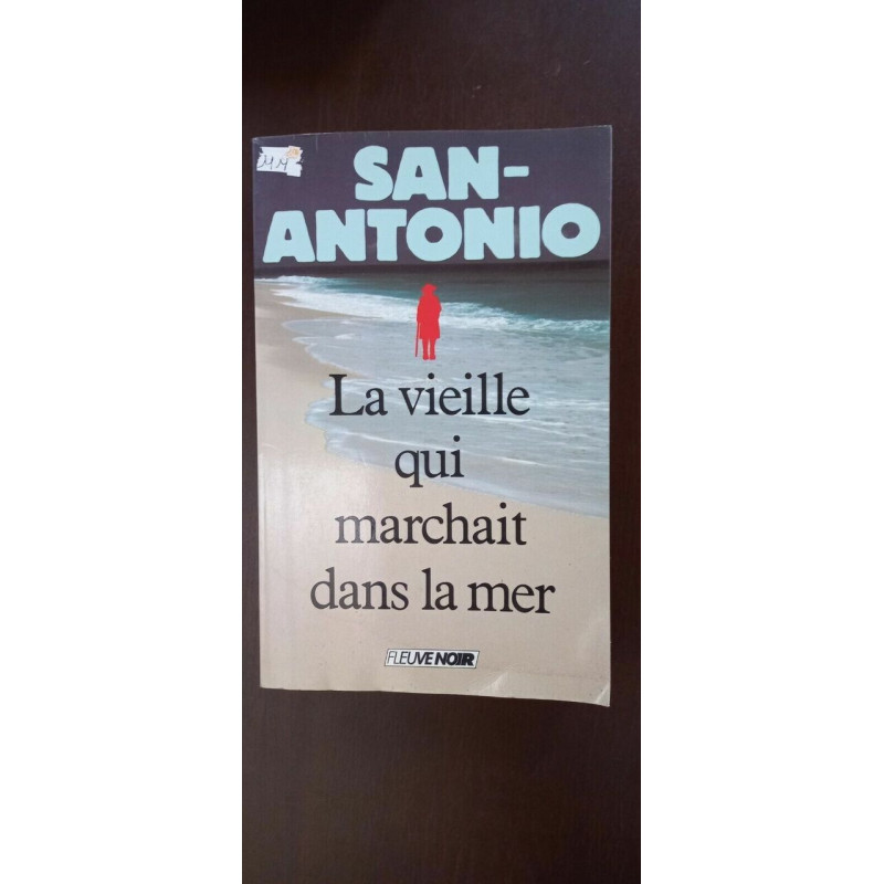 La vieille qui marchait dans La mer
