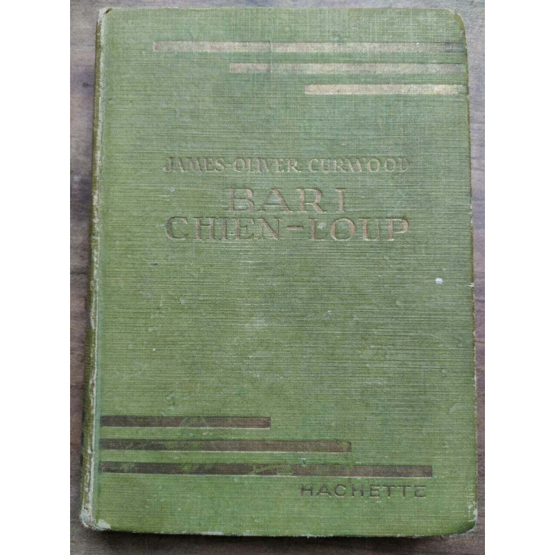 Bari chien loup hachette