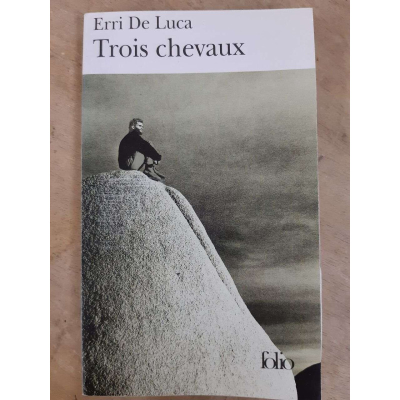 Trois chevaux
