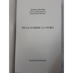 DE LA LUMIERE A L'OUBLI