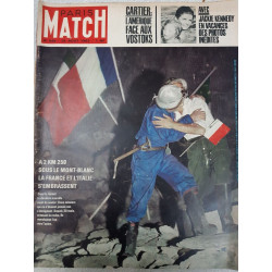 Paris Match N° 698