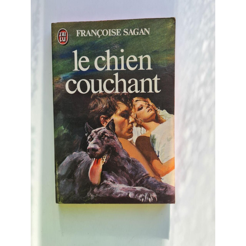 Le chien couchant