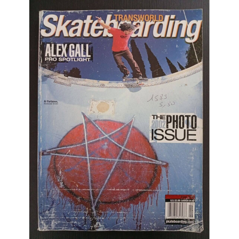 Revue Skateboarding - The 2002 photo issue