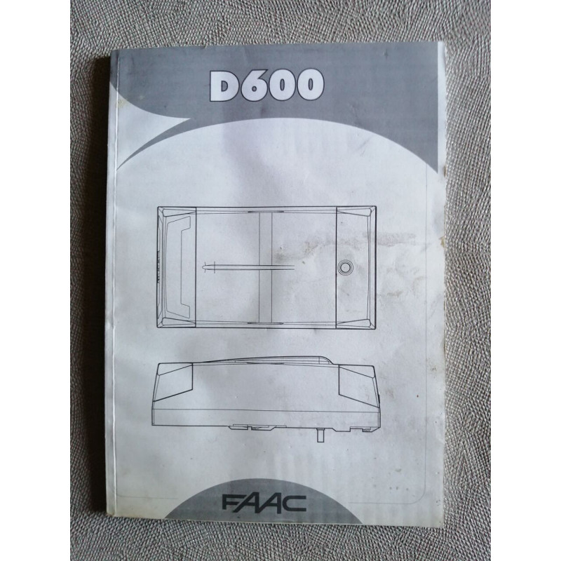 D600