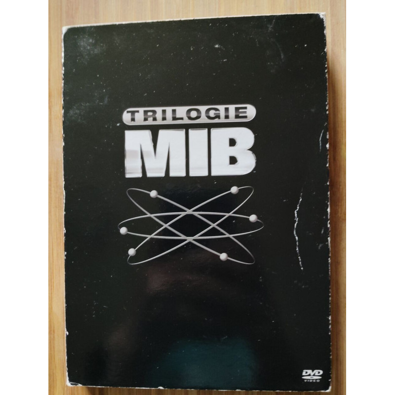 Coffret men in black