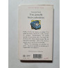 Une jumelle bien cachottière