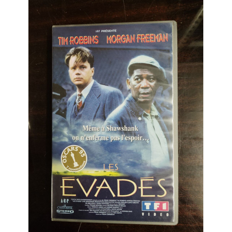 Les Évadés