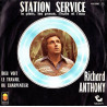 Station Service (Le Plein Les Pneus L'huile Et L'eau)