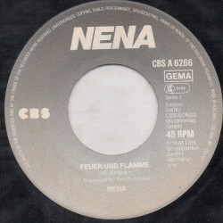 Feuer Und Flamme / Woman On Fire