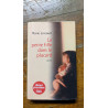 La petite fille dans le placard