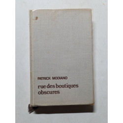 Rue des boutiques obscures